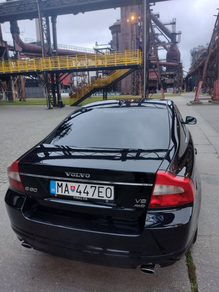 Volvo S80 V8 4.4i AWD (4x4) - 14