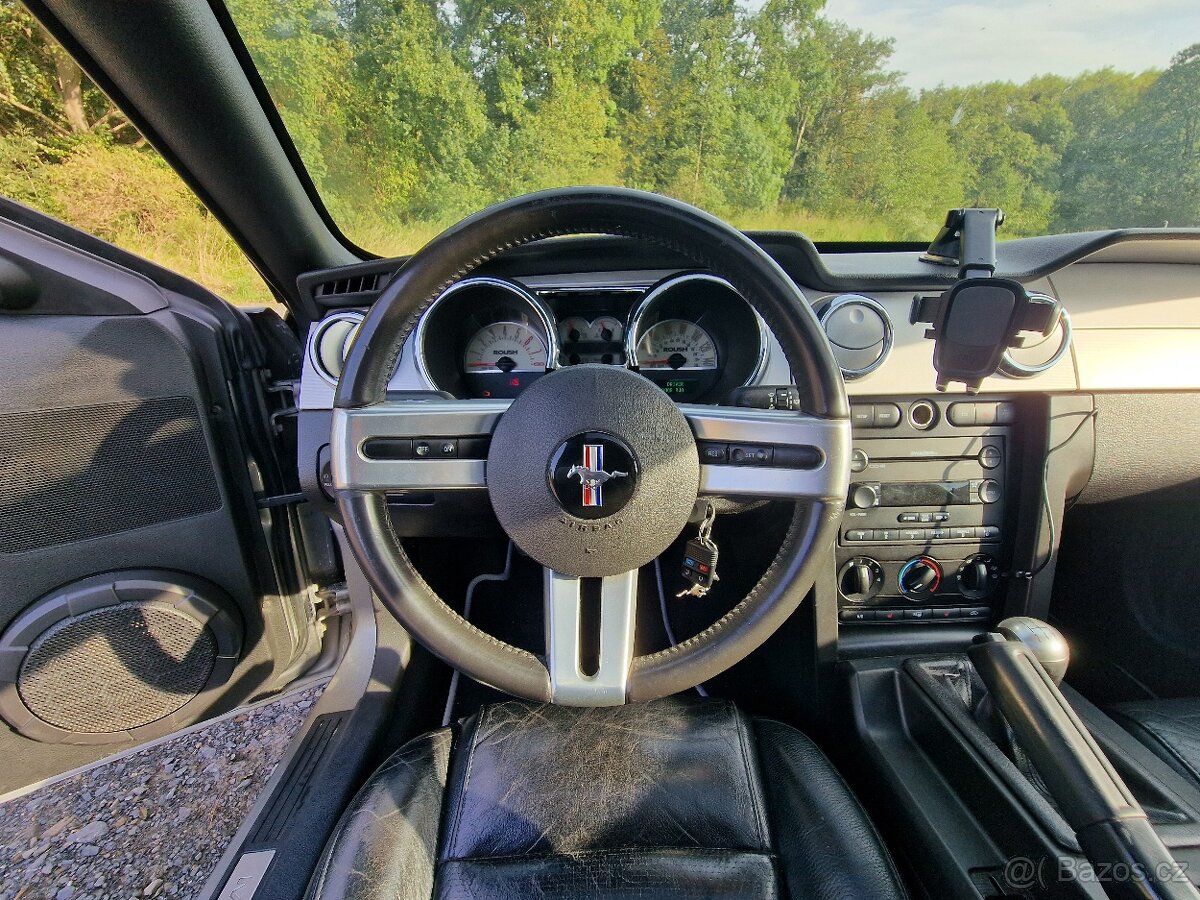 Mustang 4.6 V8 GT premium - 14