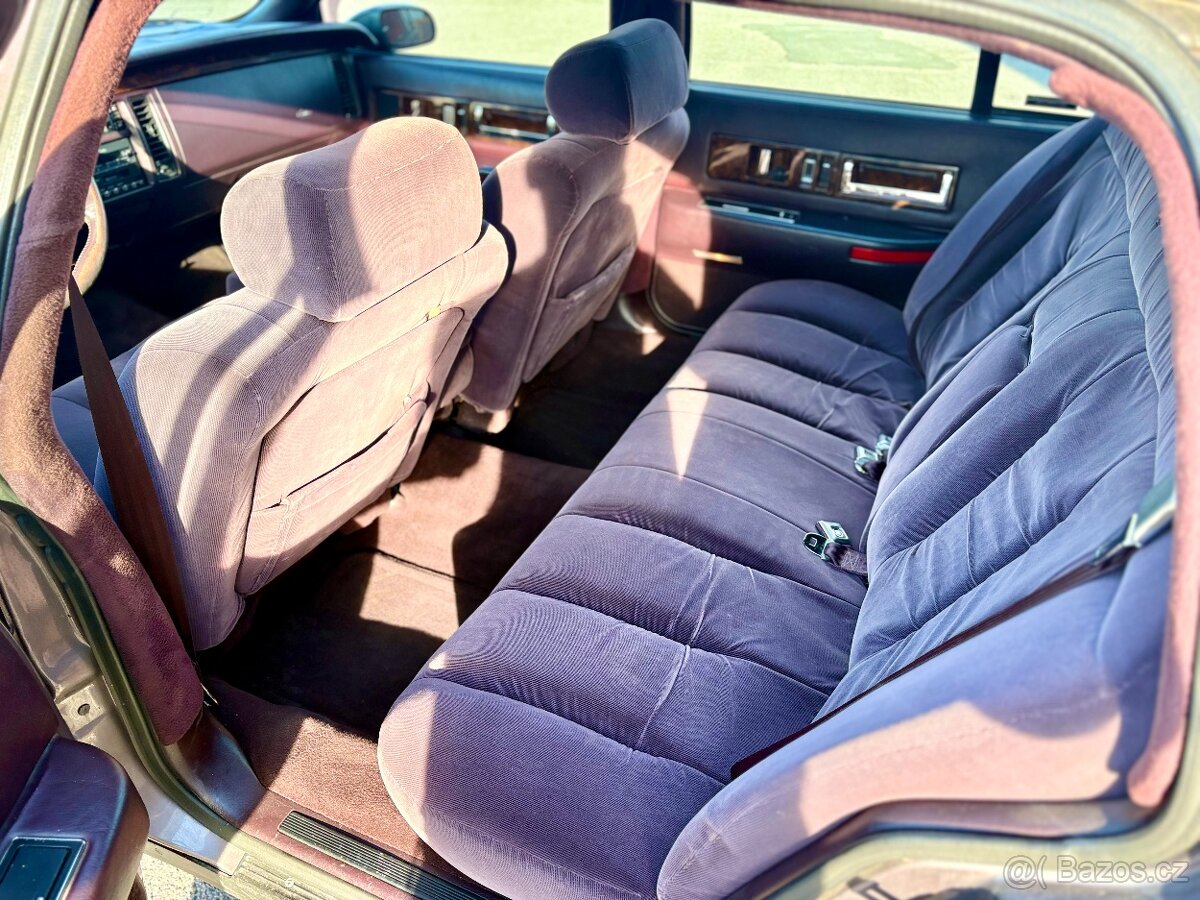 1993 Cadillac Fleetwood Brougham | 5.7 V8 - 14