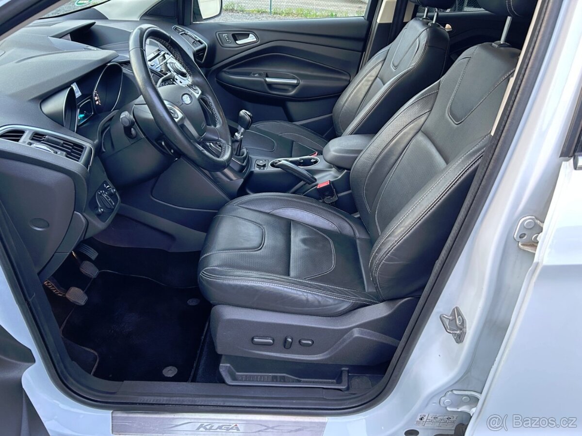 Ford Kuga 2.0 TDCi 4x4 TITANIUM - 14