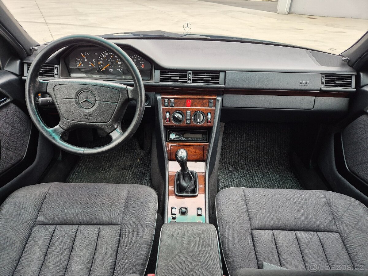 Mercedes Benz 280E W124 - 14