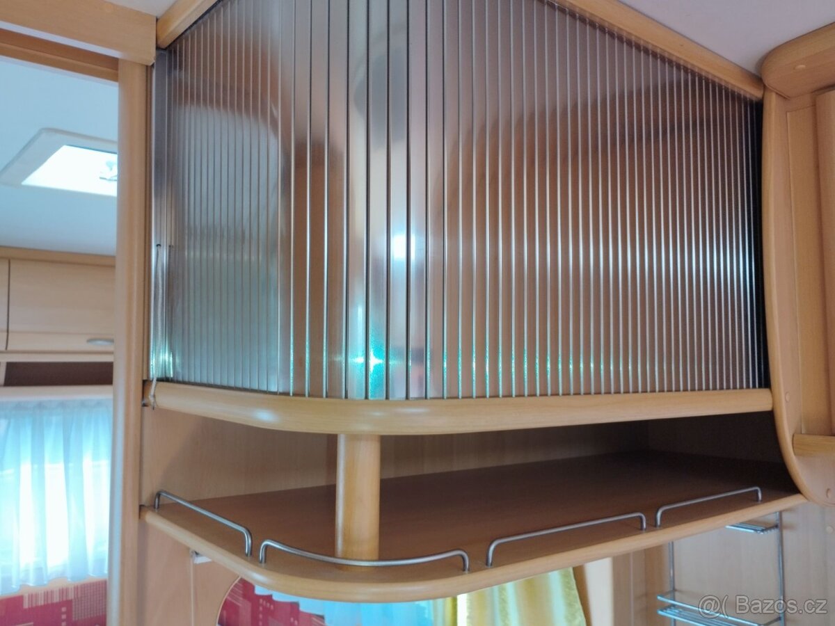 DETHLEFFS pro 4.Fr.postel. Mover+bat. Sprcha. 100km/h - 14