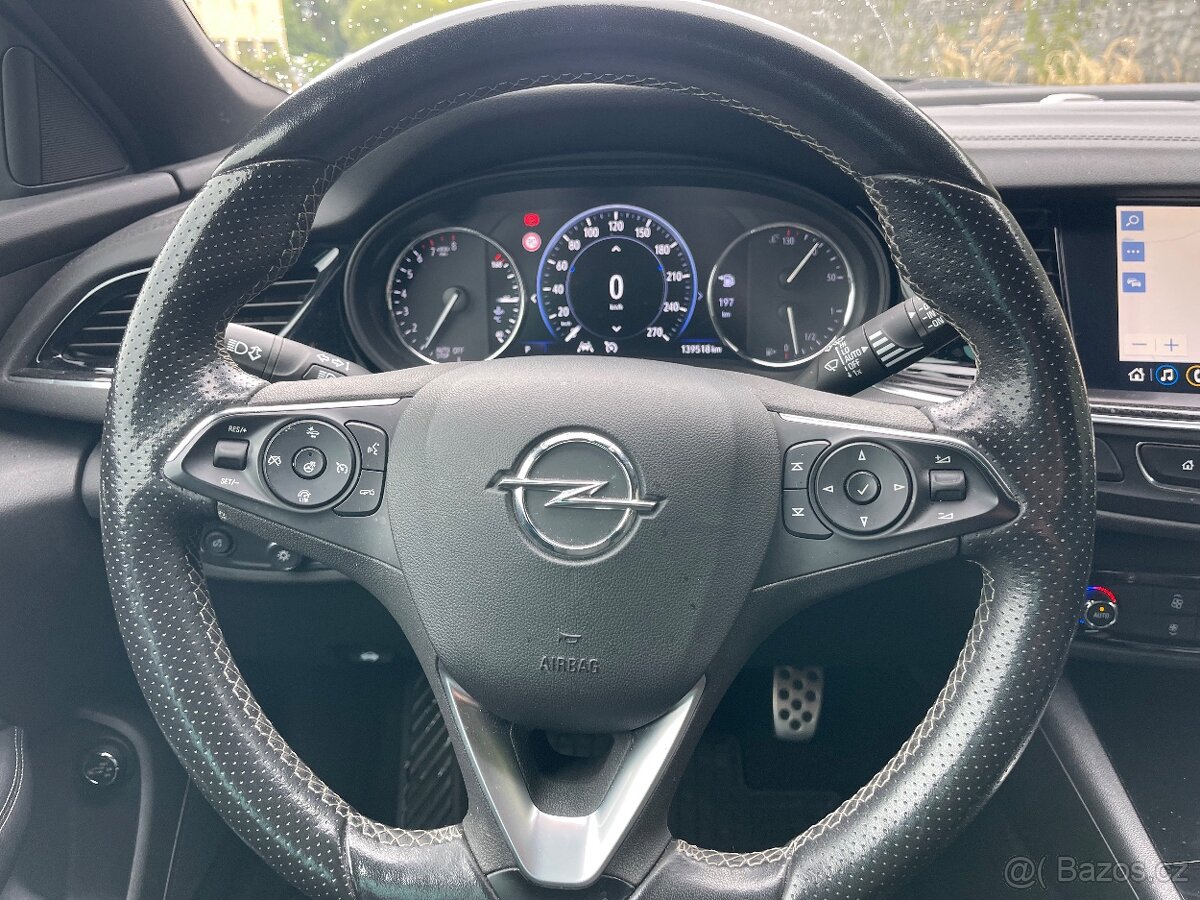 Opel Insignia Sports Tourer 2,0T benzín, automat, facelift - 14