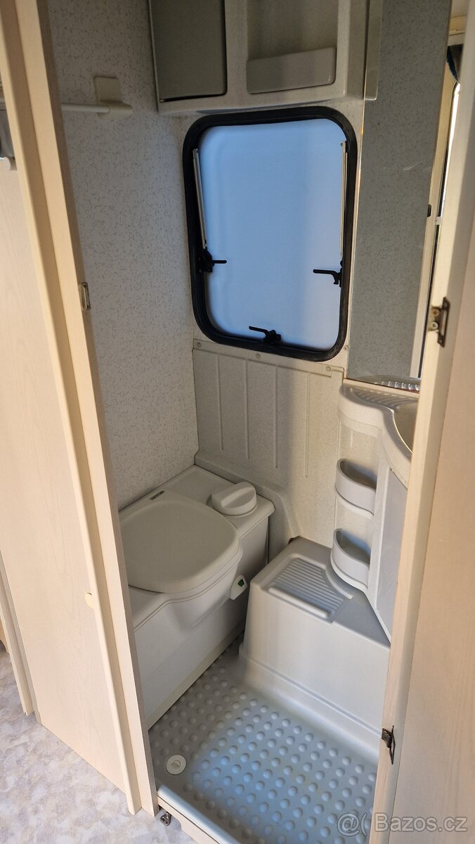 karavan Adria 390 4miest 795/1100kg, .,poschodová posteľ - 14