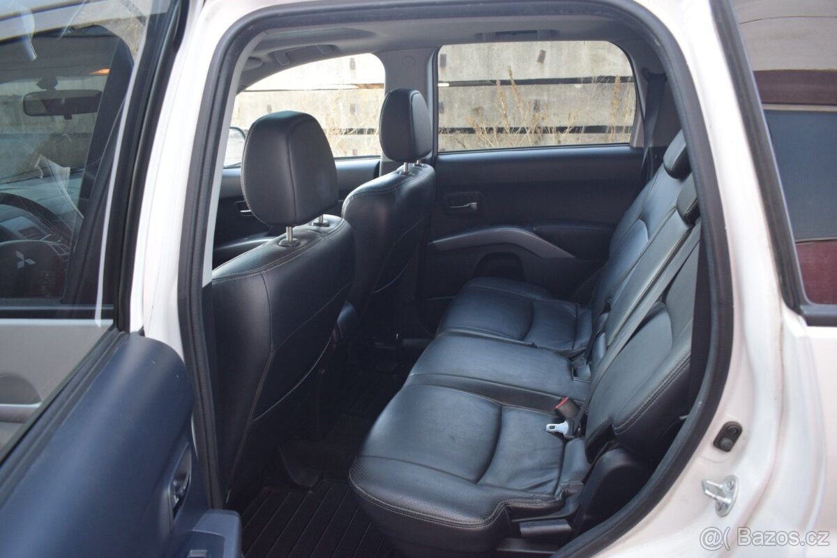 Mitsubishi Outlander 2.0Di-D 4X4/ČR PŮVOD/VÝBAVA/ - 14