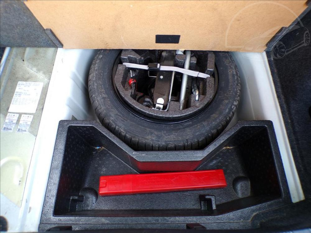 Škoda Rapid 1,2 TSI-77KW XENONY - 14