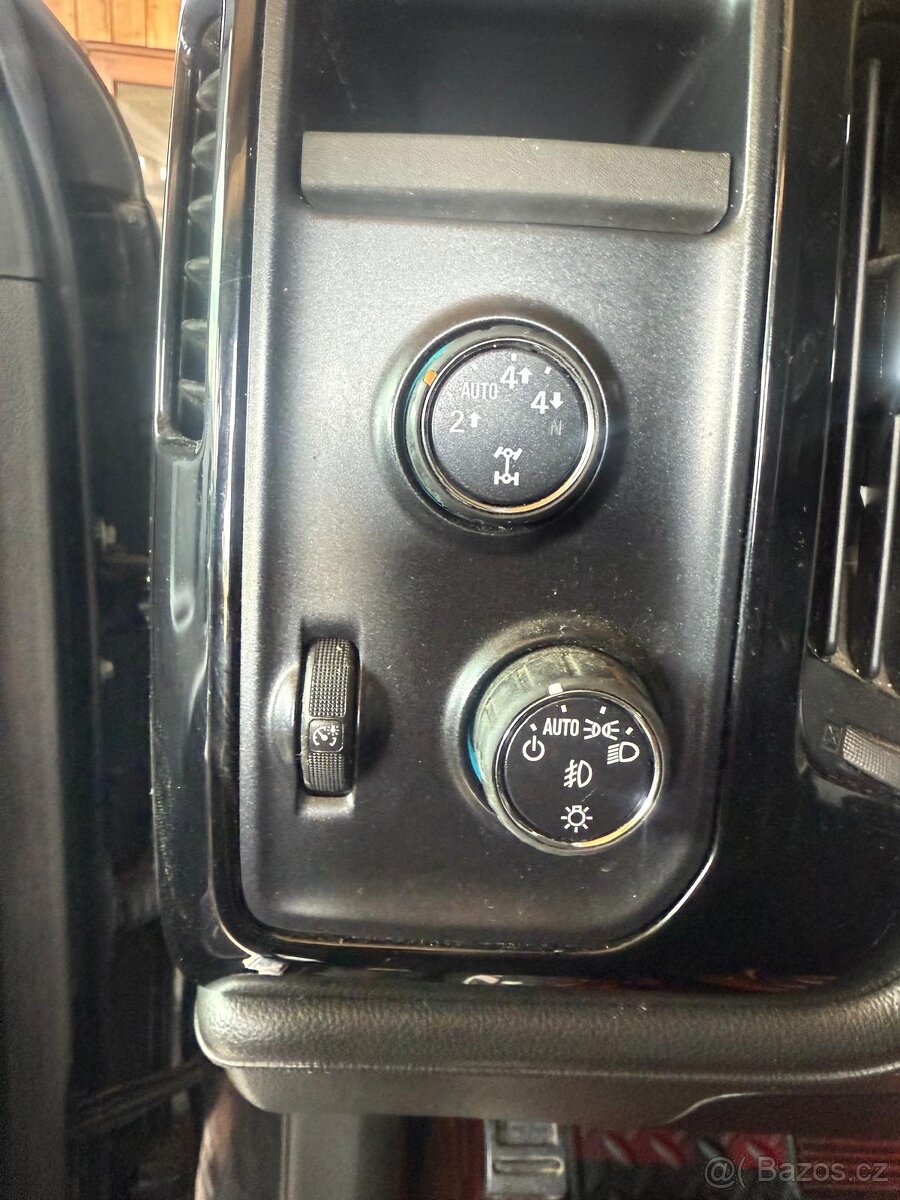 Chevrolet Silverado Z71 Black Widow - 14