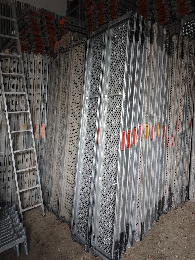 Lešení orig Layher blitz 73cca 100m2 - prodám - 14