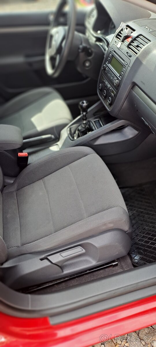 Volkswagen Golf 1.4i 55kW COMFOTLINE - 14