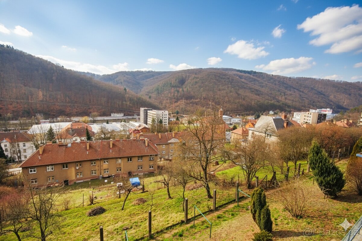 Pronájem bytu 2+1 (60 m2) Komenského, Adamov - 14