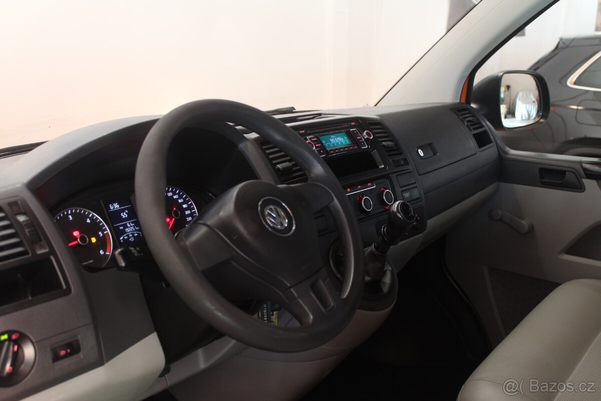 VW T5 2.0TDI 75kW BUS 9 Míst Klima 2015 - 14