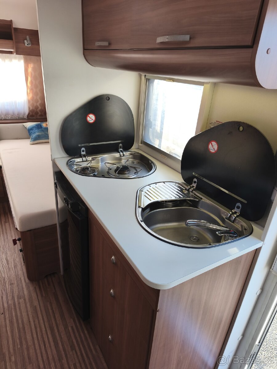 Adria Altea 472 LU, r.v. 2012, moover, předstan - 14