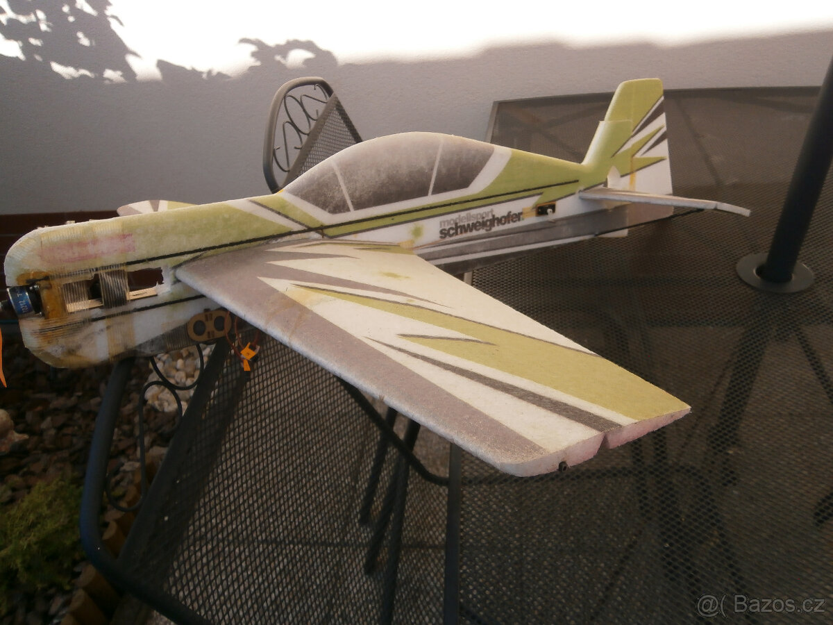 Prodám kompletní vybavení letecké modely,doplňky - 14