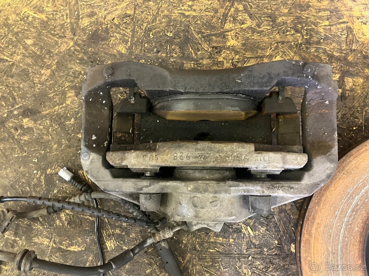 KOMPLETNÍ BRZDOVÝ SYSTÉM BMW F11/F10 3.0D 220KW - 14