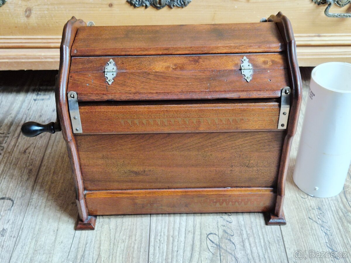 Starožitný hrací stroj, flašinet, The Mechanical Orguinette - 14