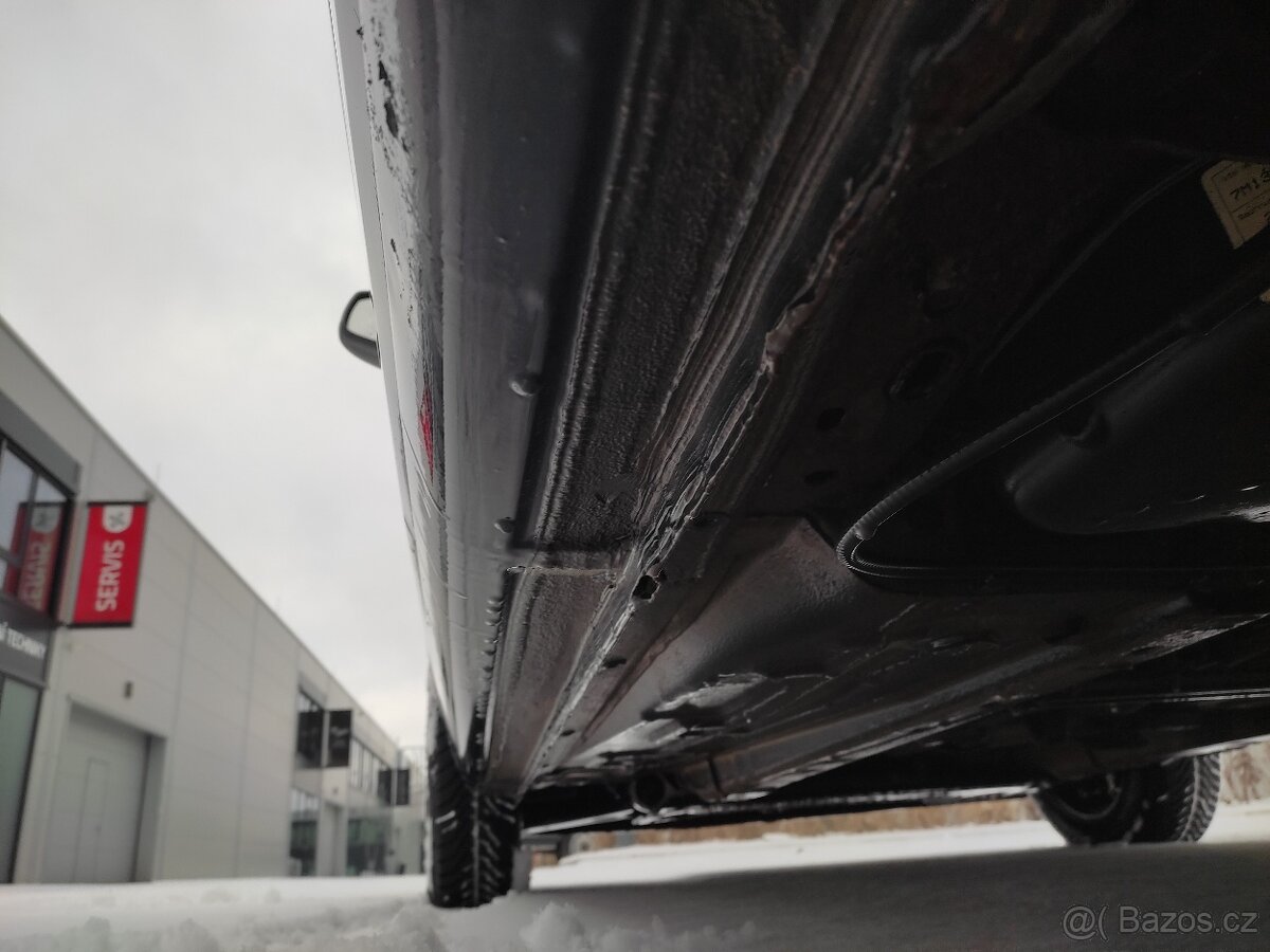 Ford fiesta 1,4 TDCi 50 kW rok 5/2008 pěkný stav ST packet - 14