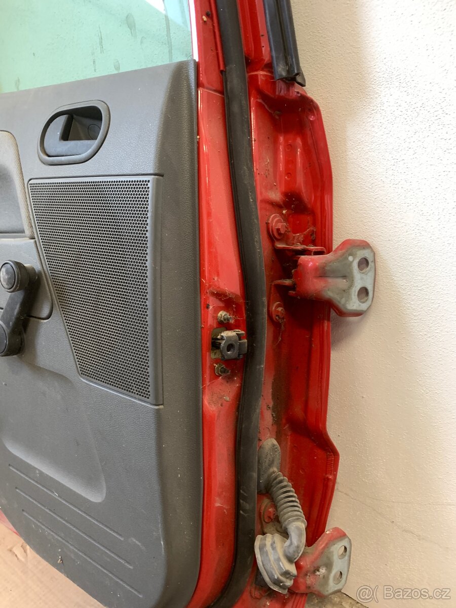 Ford Fusion, LZ dveře - 14