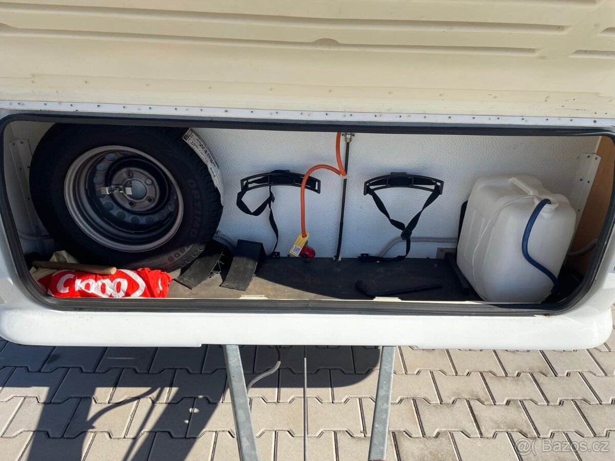 Adria Altea 430, 2006, 4 osoby, pevná postel, 1000kg - 14