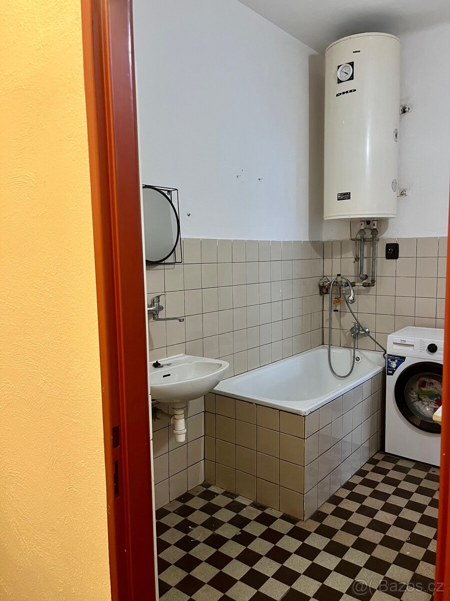 Provozovna s bydlením - 14