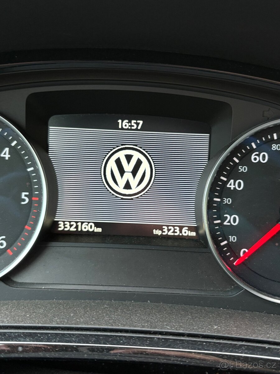 Volkswagen Touareg - 14