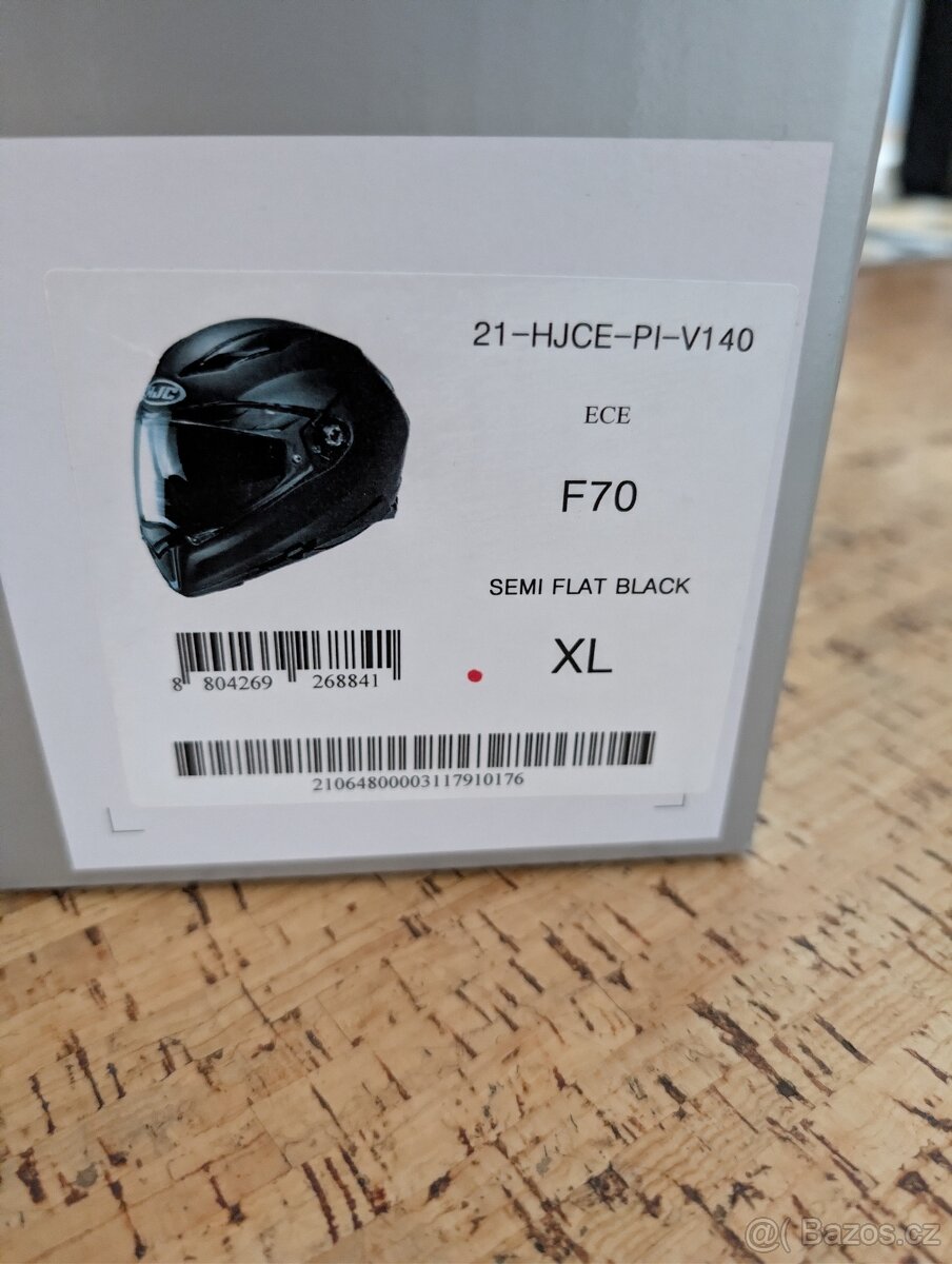 Helma HJC F70 XL a Astone GT 800 Evo M - 14