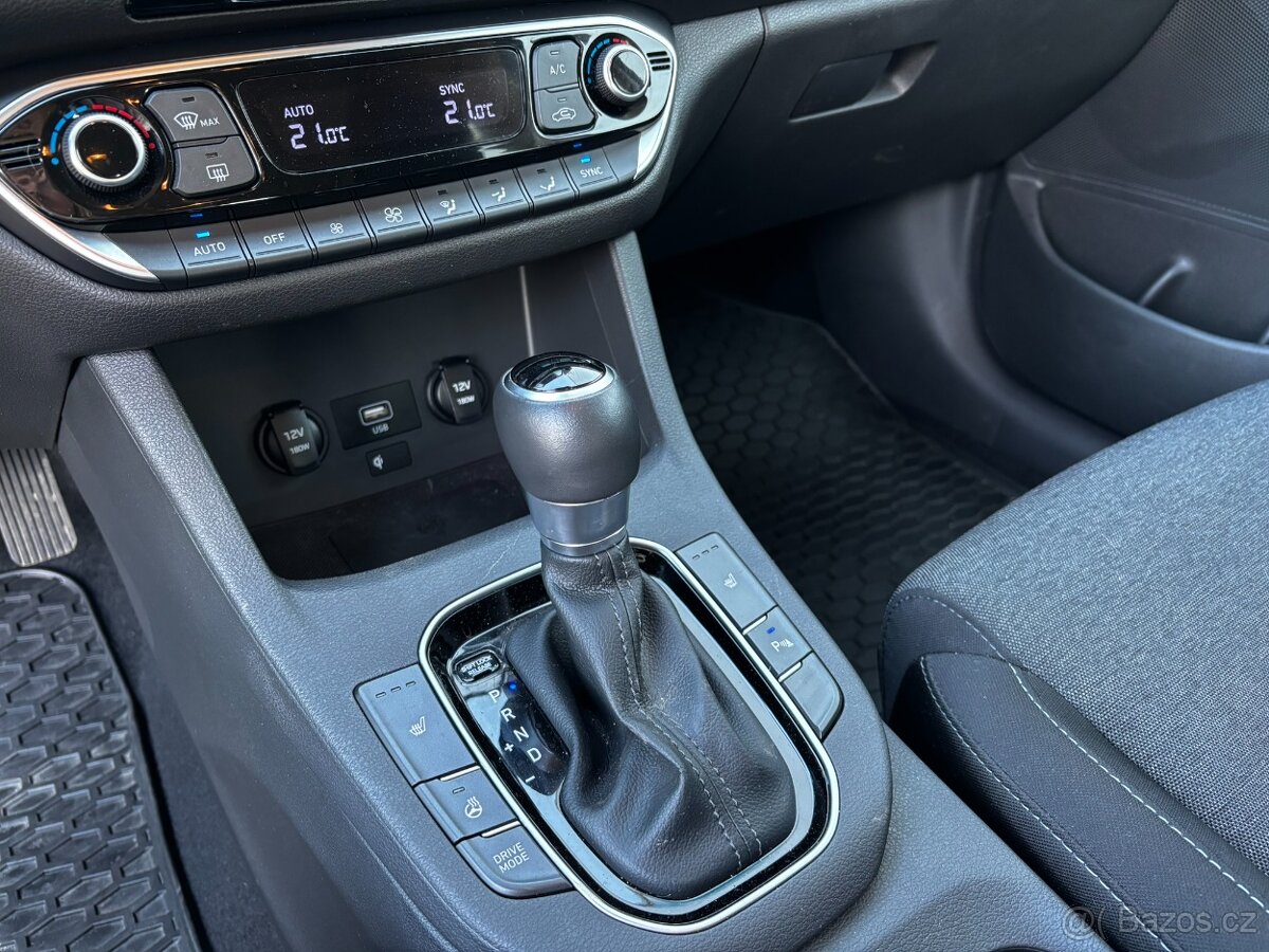 Hyundai i30 combi AT - 14