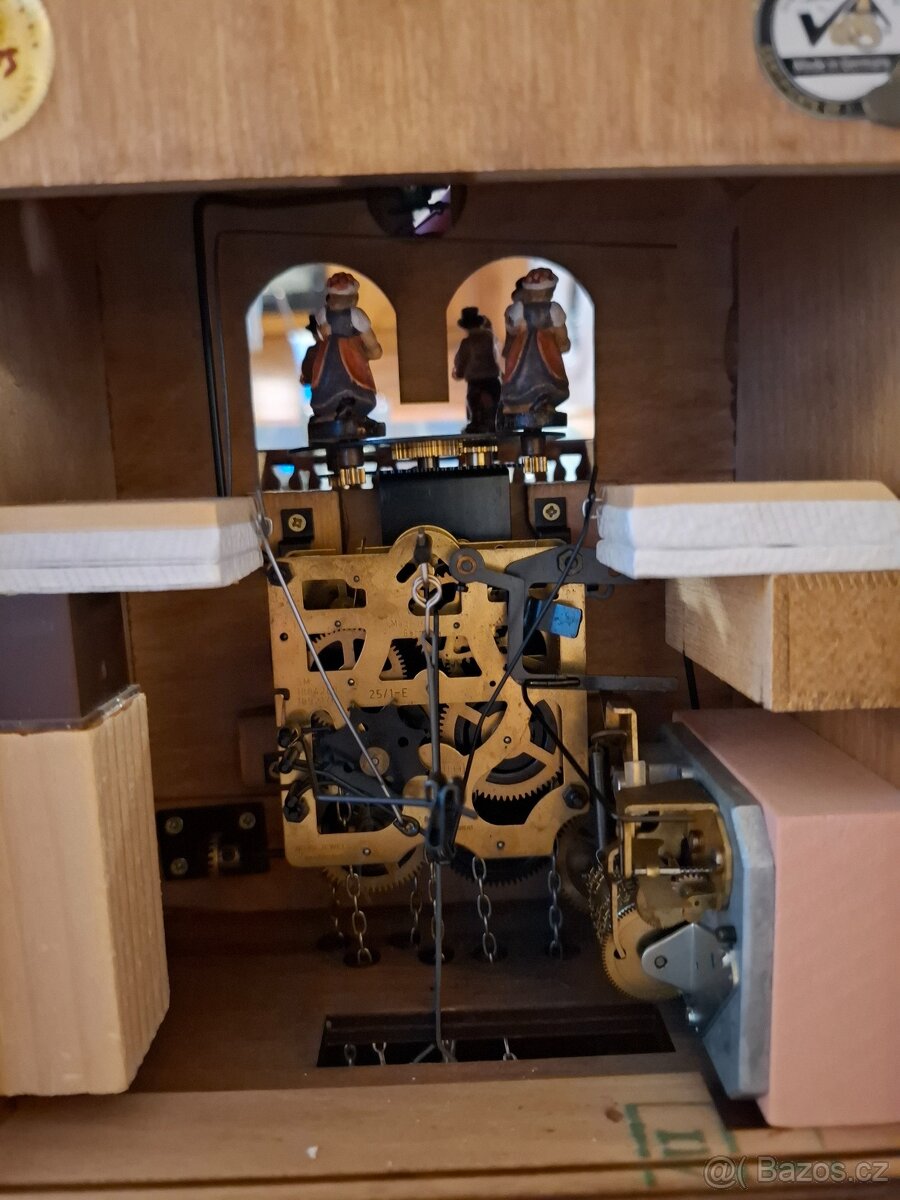 Třizávažove kukačkové hodiny HONES - 14