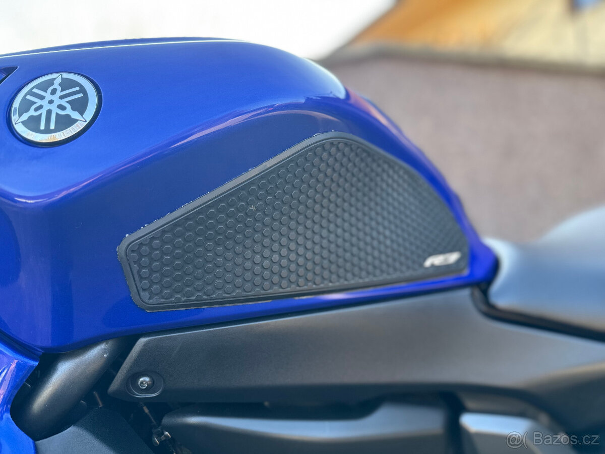 Yamaha R7 2022 35kW - 14