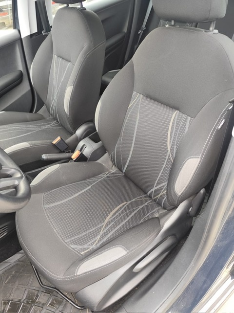 PEUGEOT 208 1.0 - 14