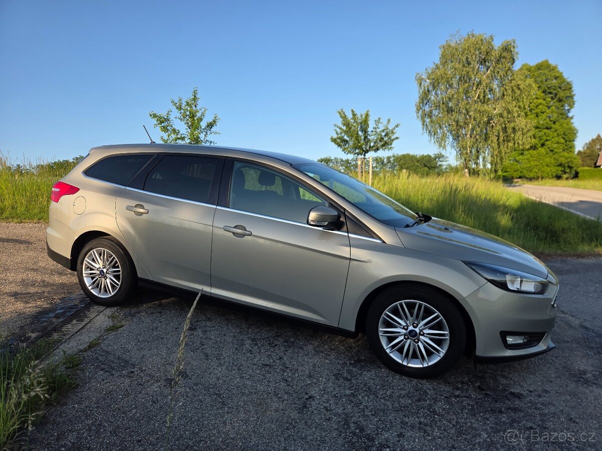 Ford Focus KOMBI - BENZÍN - KUP ČR - 96tis/KM - 2017 - 14