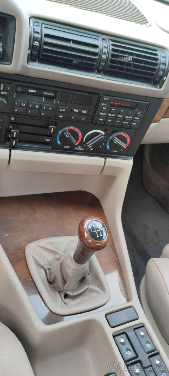 BMW E34 540i manuál - 14