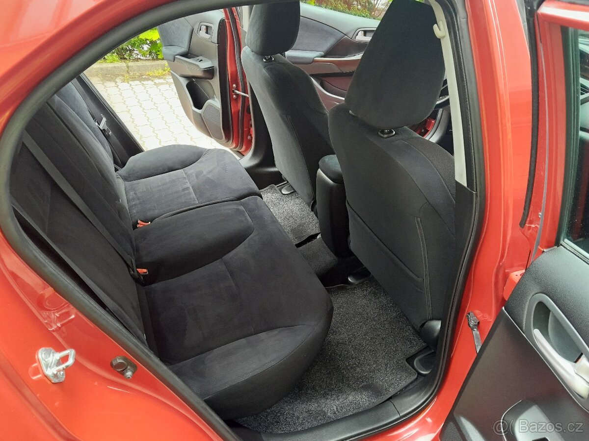 Honda Civic 2,2i-DTEC 110KW Sport - 14