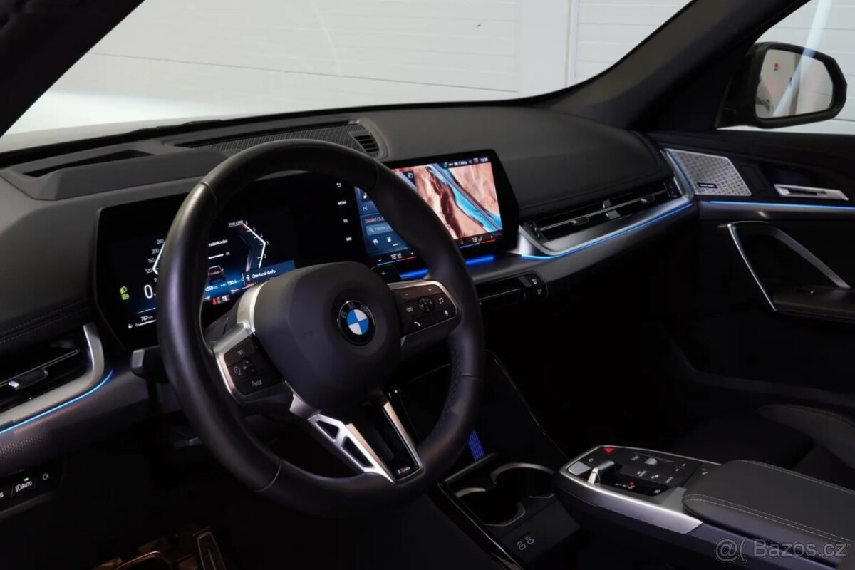 BMW X1, Xdrive23d,M-Paket,DPH,PAMĚTI - 14