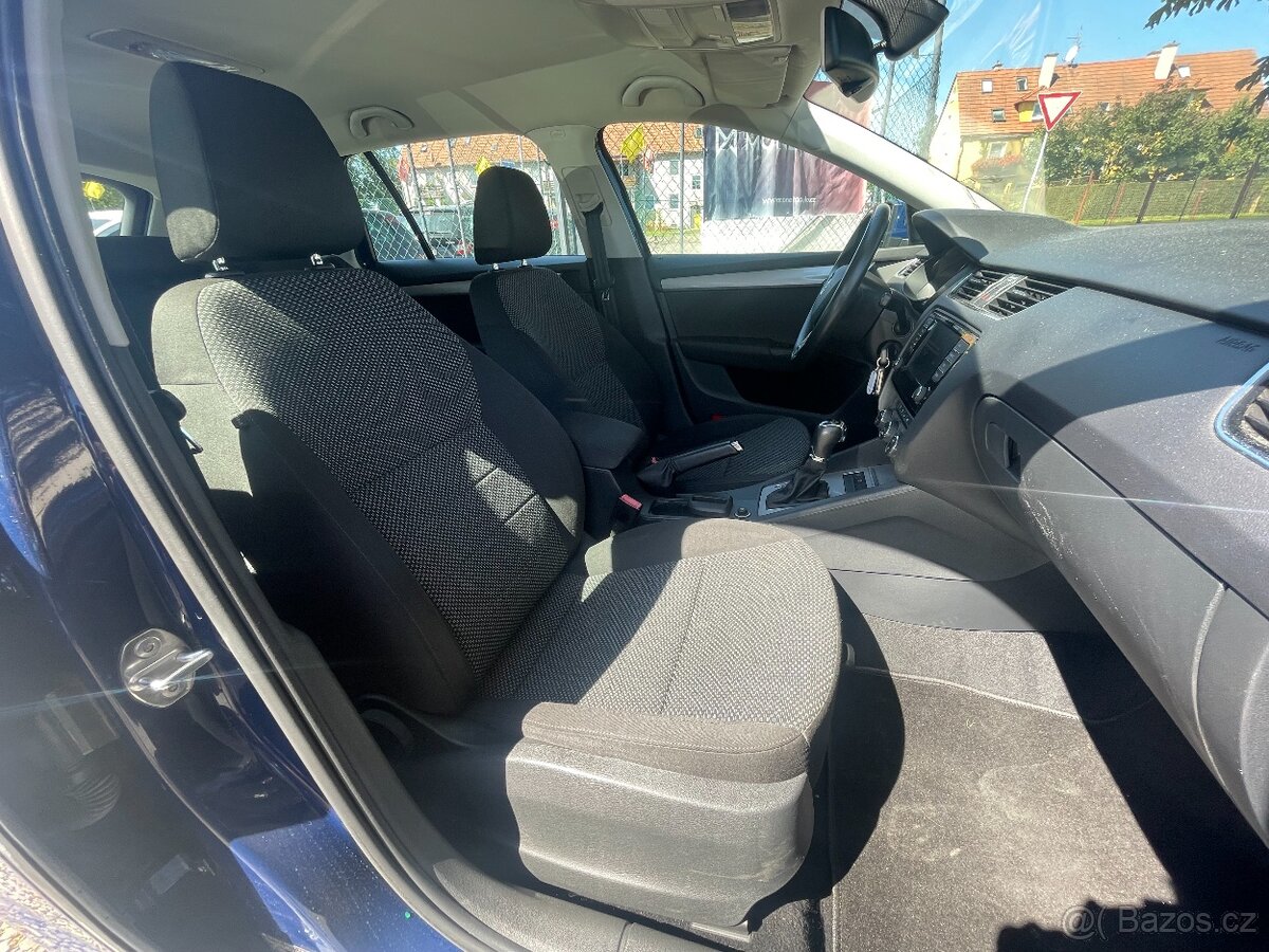 Škoda Octavia 1.6 TDi 81kW DSG Navigace, Tempomat - 14