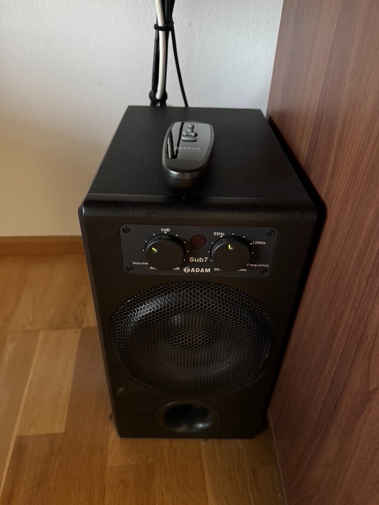 Studiové reproduktory ADAM Audio A3X + Sub7 - 14