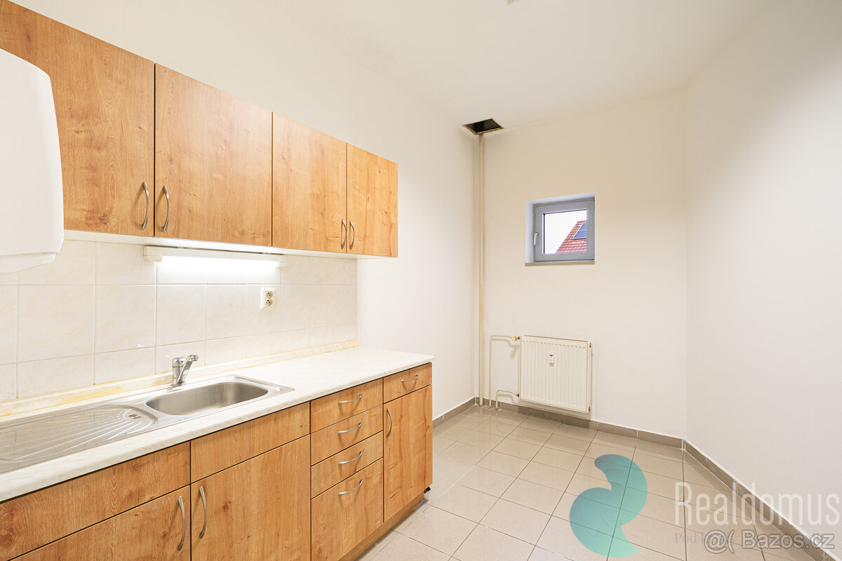 Pronájem, kanceláře, centrum města, ulice Pražská - 14