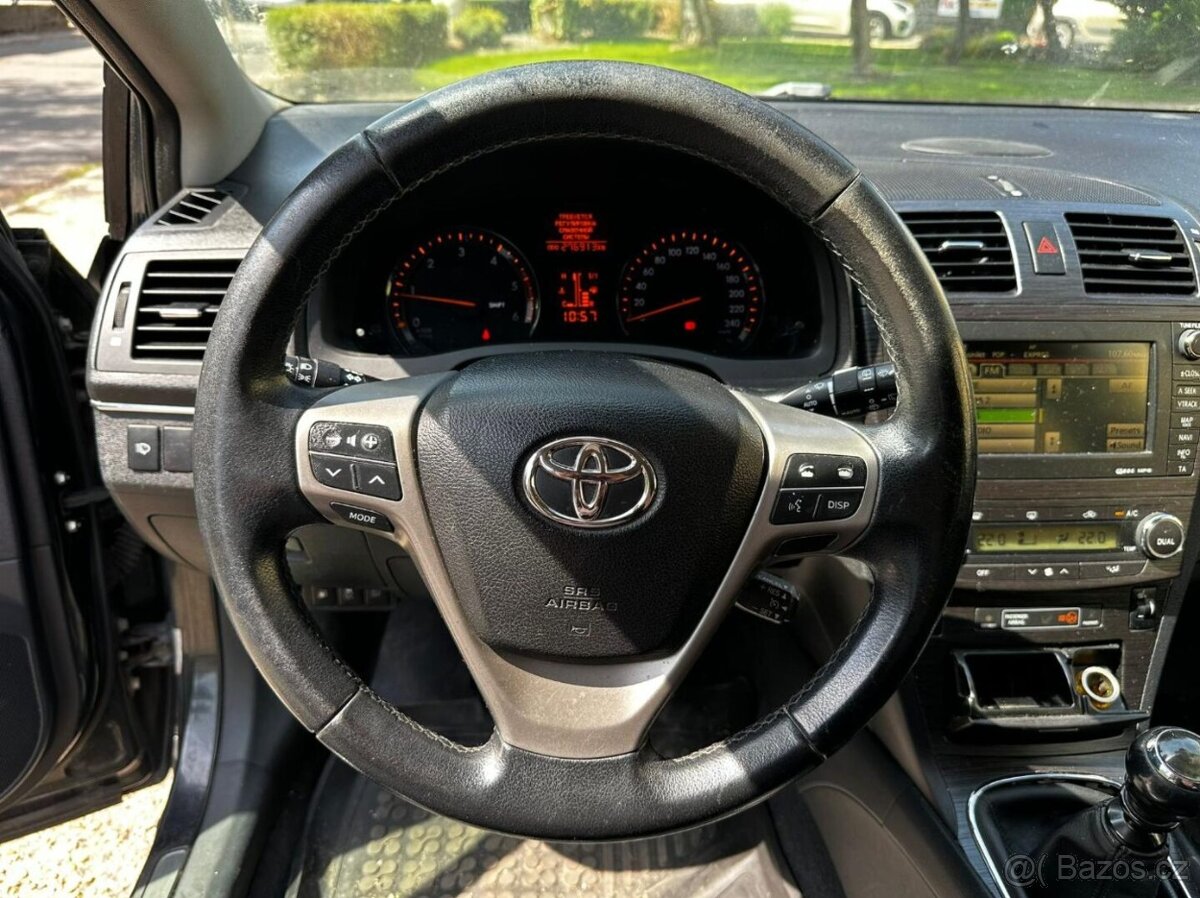 Toyota Avensis combi 2.2 D-4D Exclusive - 14