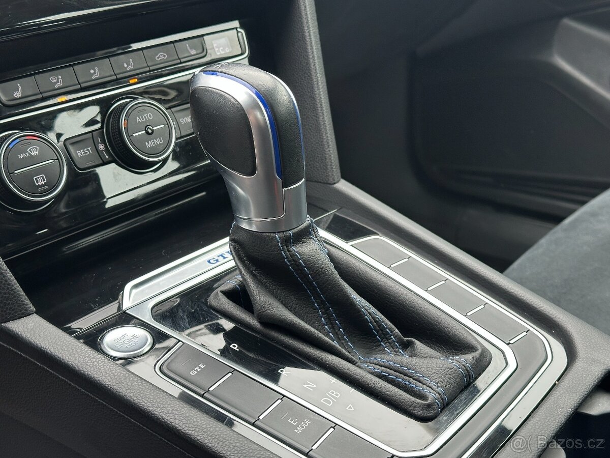 Volkswagen Passat GTE 2016 - 14