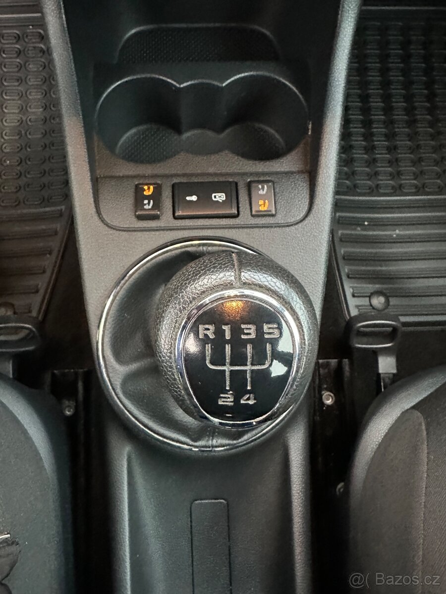 Škoda Fabia 2 facelift, 1.6 Tdi 66 kw model 2011 - 14