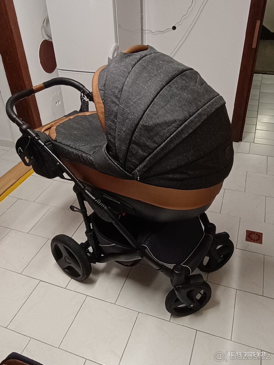 Kočárek Camarelo Baleo - 14