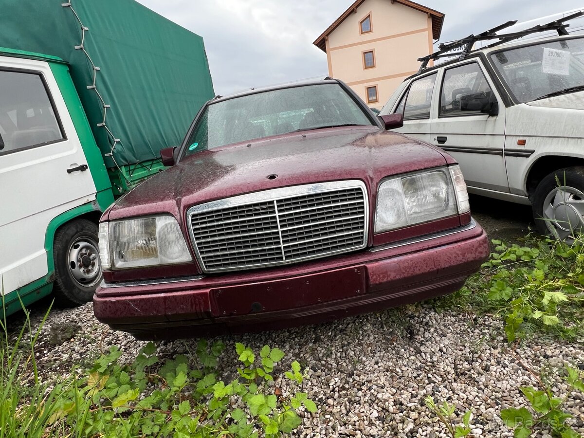Mercedes Benz w124 E200TE - 14