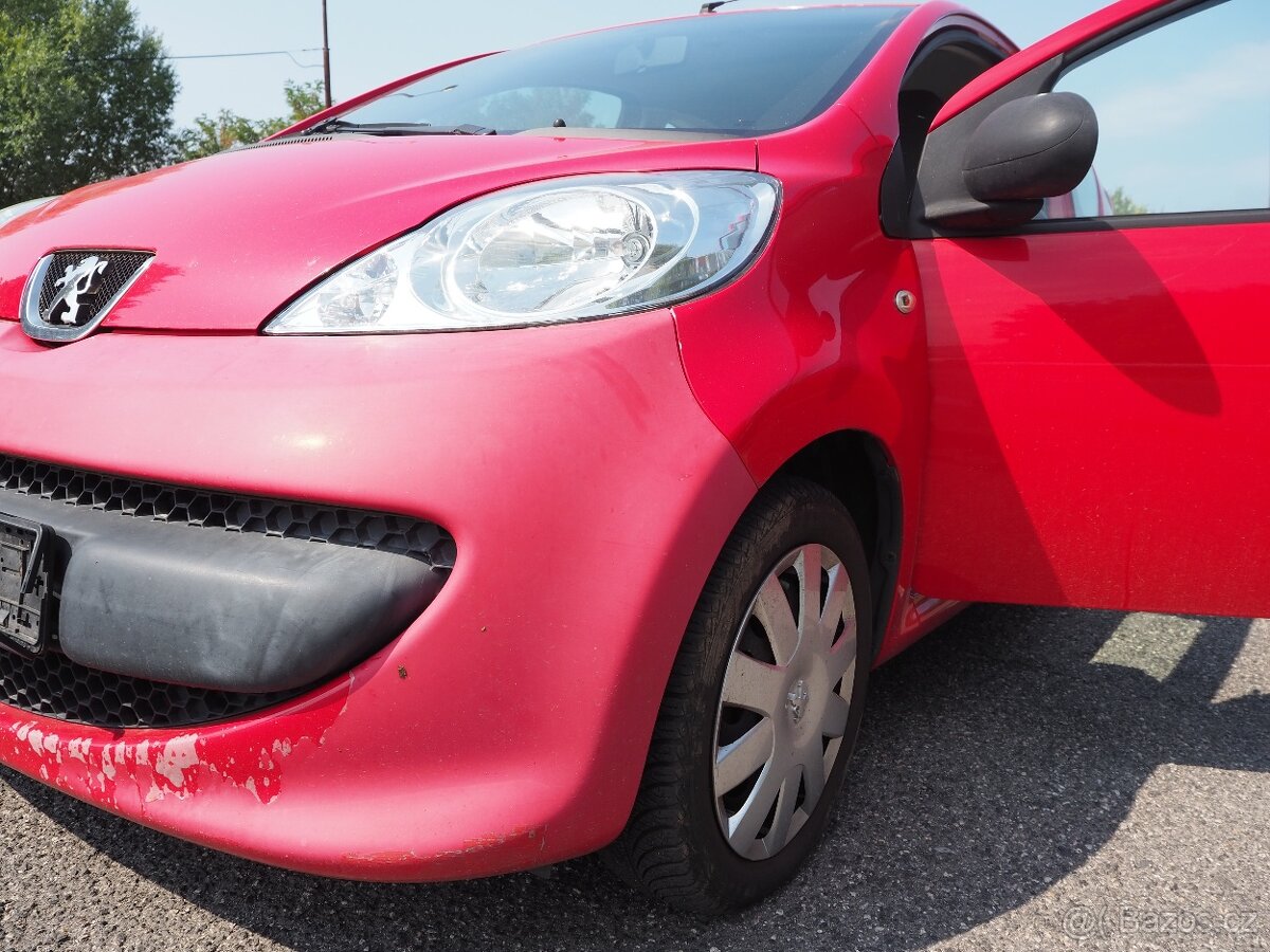 Peugeot 107 1.0 posilovač řízení - 14