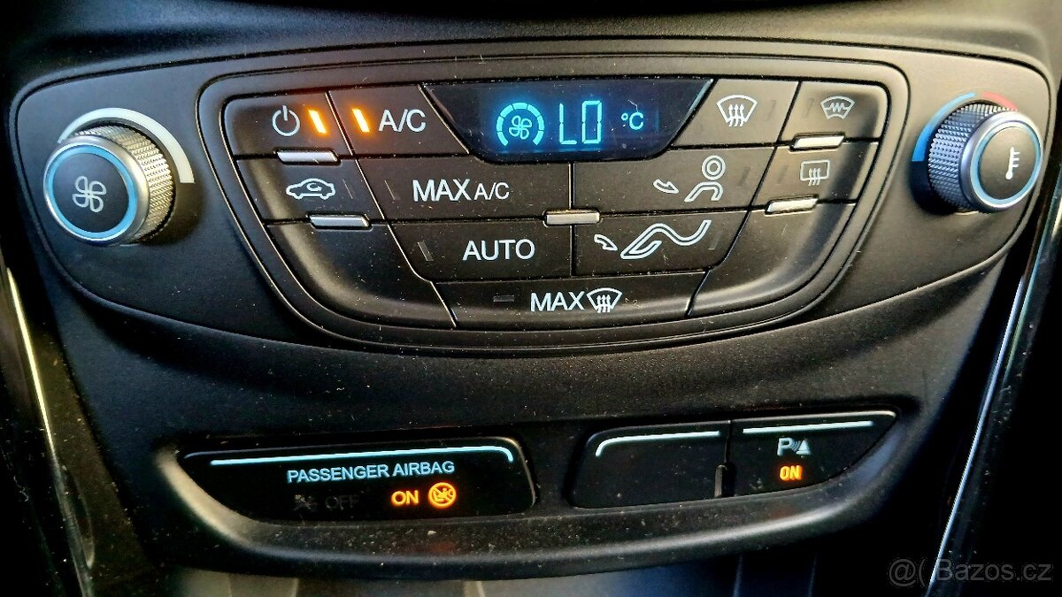 B-MAX 1.6 TDCi,70Kw,Výborný stav. - 14