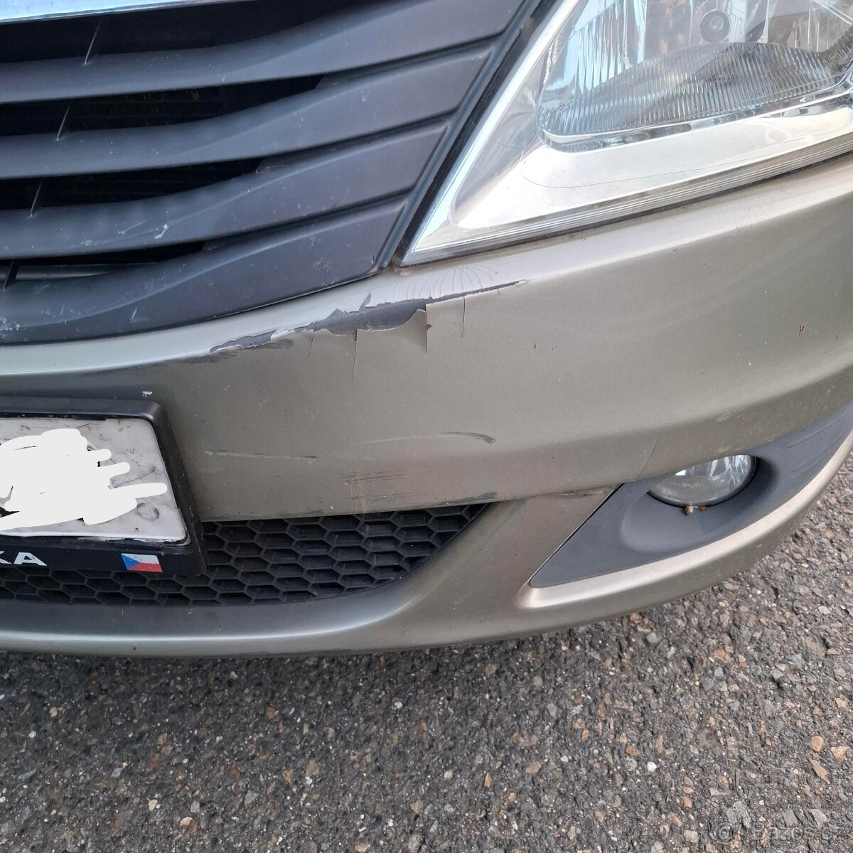 Dacia Logan 1,6 7míst, závěs, BA - 14