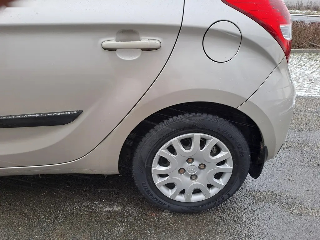 Hyundai i20, 1.2i 57KW 2.MAJ NOVÁ STK - 14