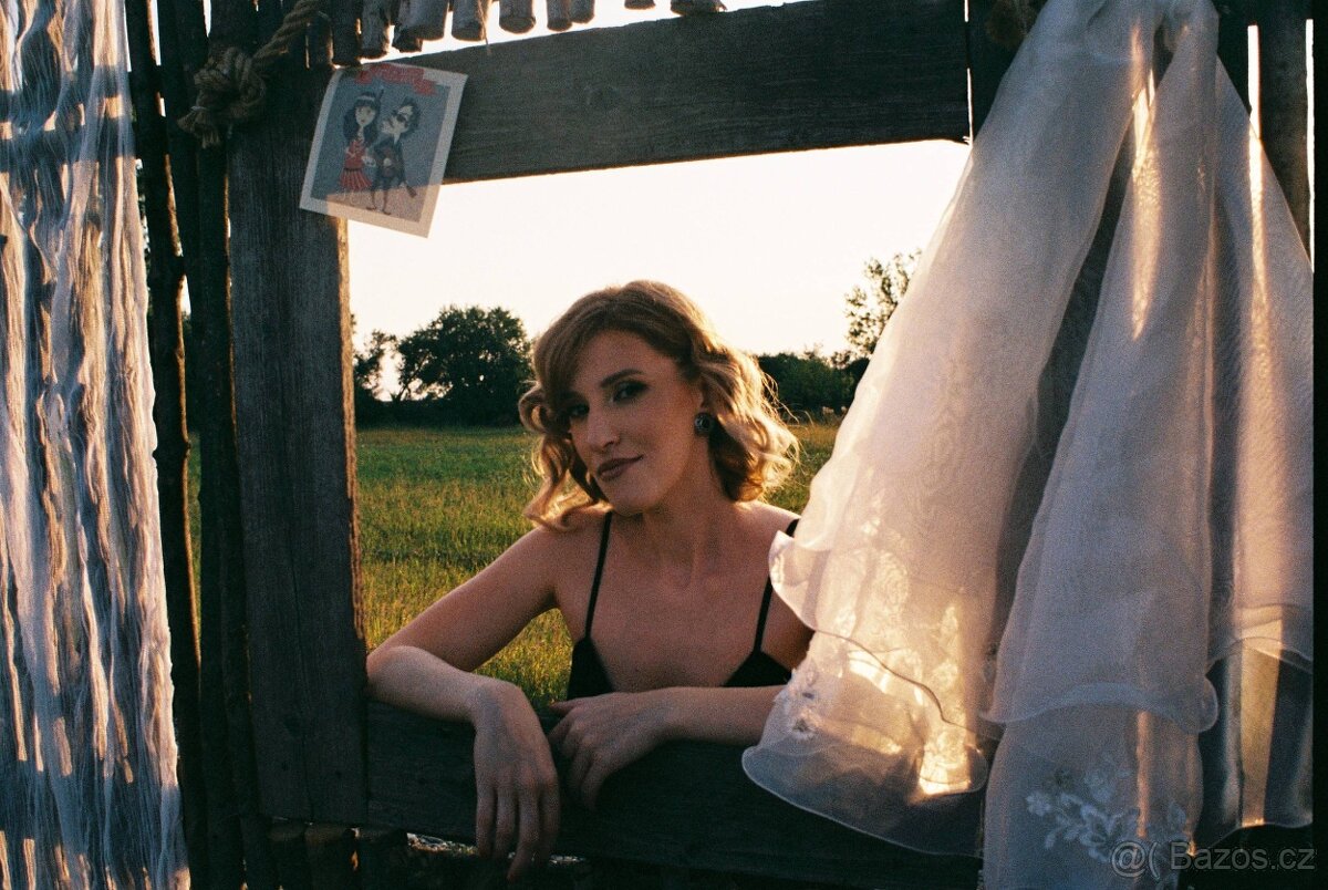 Minolta X-300 + Exakta 35-70mm f3.5-4.5 - 14