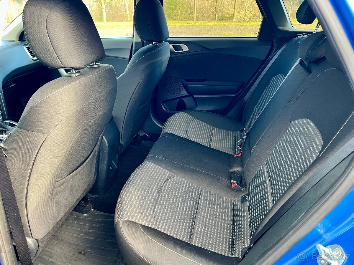 Kia Ceed SW 1,5 T-GDI TOP 7DCT + BUS - 14