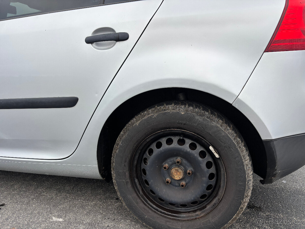 Volkswagen Golf V - 14