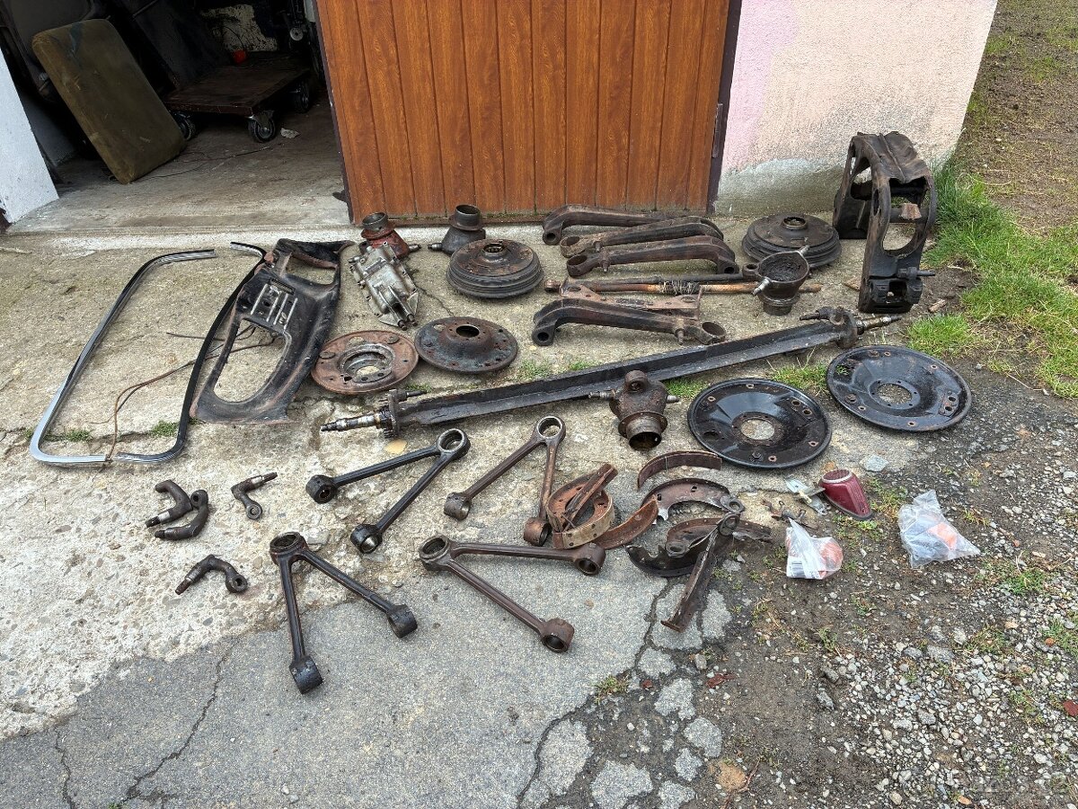 směs auto dílů pro veterány - 14