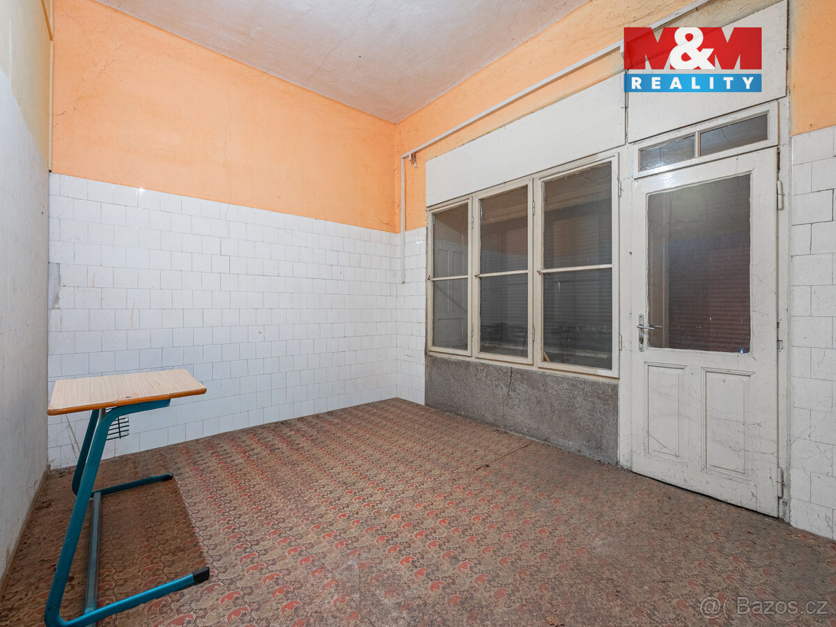 Prodej rodinného domu, 226 m², Votice, ul. Pražská - 14